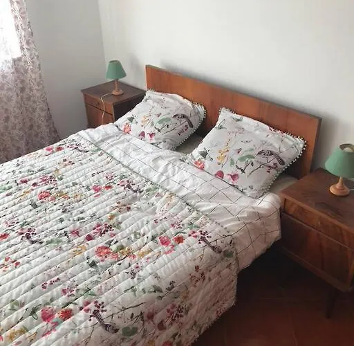 Apartment 10 To Ocean