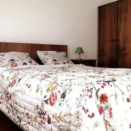 10 To Ocean Apartment